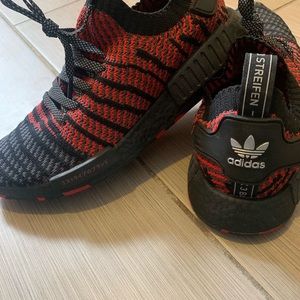 Adidas the 3 stripes die weltmarke  mit den